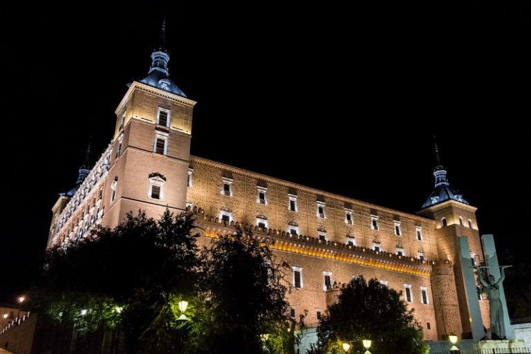 Toledo tour de noche